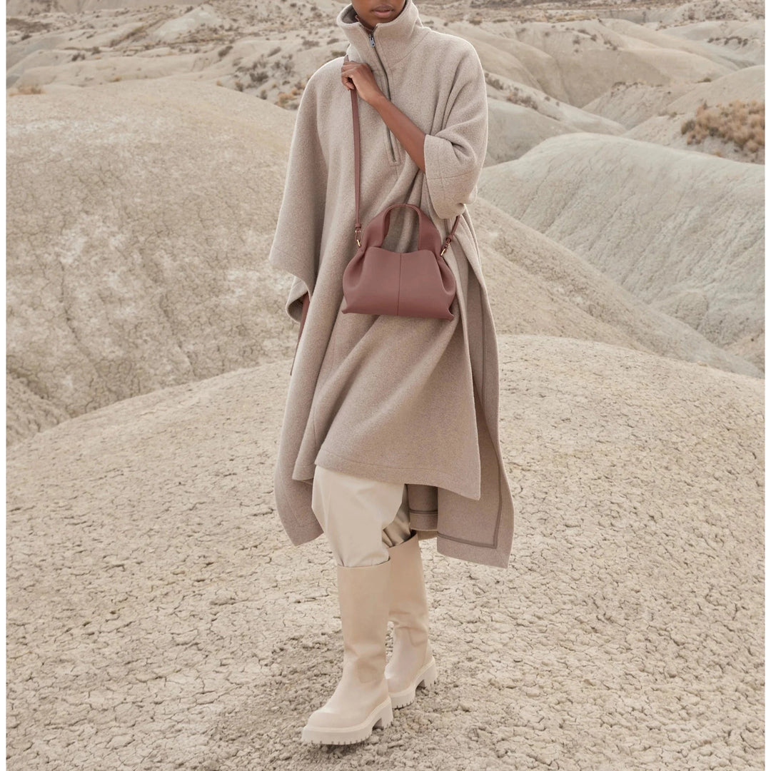 Luna | Myk Skinnveske med Unikt Silhuett